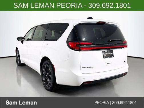 2026 Chrysler Pacifica L