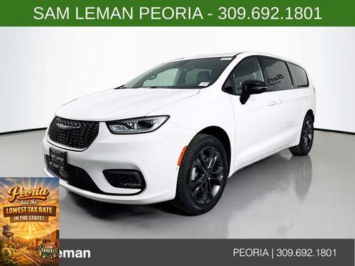 2026 Chrysler Pacifica L