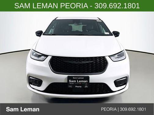 2026 Chrysler Pacifica L