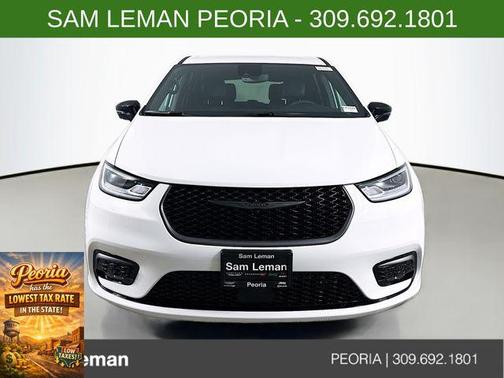 2026 Chrysler Pacifica L