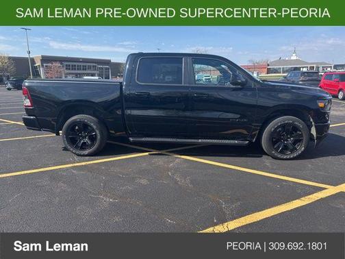 Diamond Black Crystal Pearlcoat 2023 RAM 1500 Big Horn/Lone Star