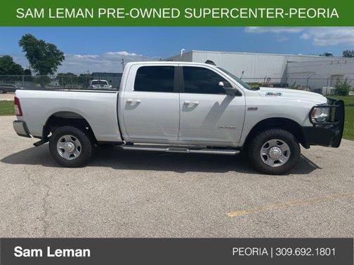 Bright White Clearcoat 2021 RAM 2500 Big Horn Crew Cab 4x4 6'4' Box