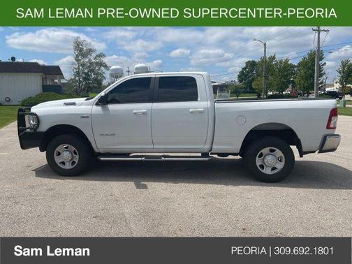 Bright White Clearcoat 2021 RAM 2500 Big Horn Crew Cab 4x4 6'4' Box