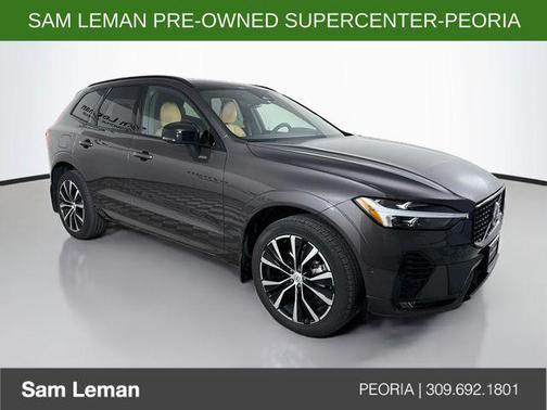 Platinum Grey Metallic 2025 Volvo XC60 B5 Ultra
