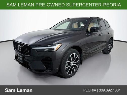 Platinum Grey Metallic 2025 Volvo XC60 B5 Ultra