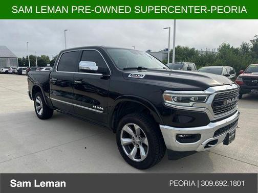 Diamond Black Crystal Pearlcoat 2021 RAM 1500 Limited