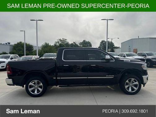 Diamond Black Crystal Pearlcoat 2021 RAM 1500 Limited