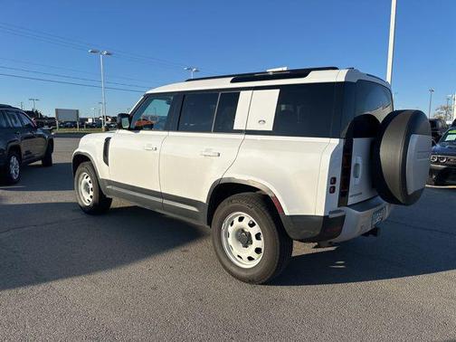 2023 Land Rover Defender Standard