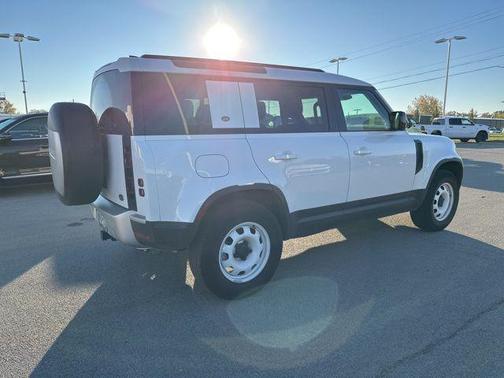 2023 Land Rover Defender Standard