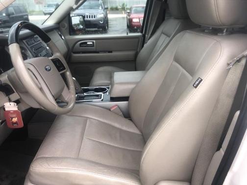 White Platinum Clearcoat Metallic 2012 Ford Expedition Limited
