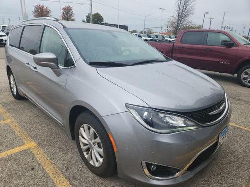 2018 Chrysler Pacifica Touring-L