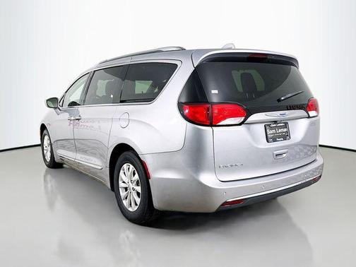 2018 Chrysler Pacifica Touring-L