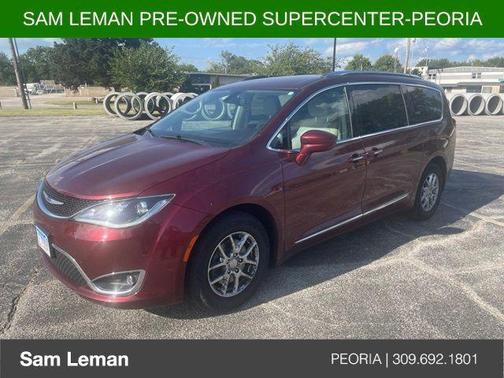 Velvet Red Pearlcoat 2020 Chrysler Pacifica Touring L