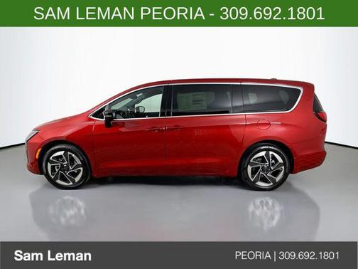 Red Hot Pearlcoat 2027 Chrysler Pacifica Limited