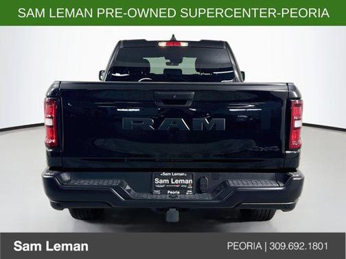 Diamond Black Crystal Pearlcoat 2025 RAM 1500 Tradesman