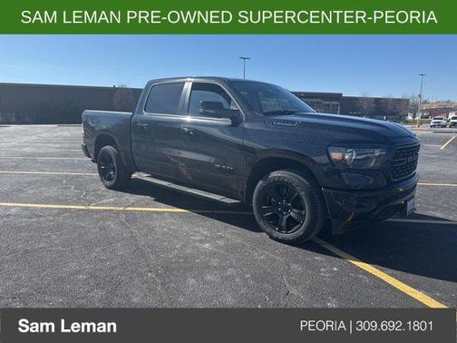 Diamond Black Crystal Pearlcoat 2023 RAM 1500 Big Horn/Lone Star