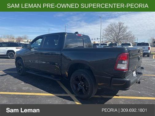 Diamond Black Crystal Pearlcoat 2023 RAM 1500 Big Horn/Lone Star