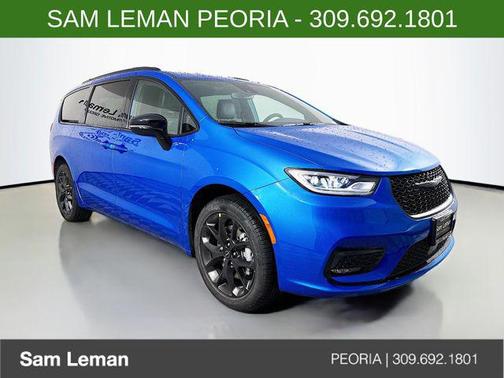 2026 Chrysler Pacifica L