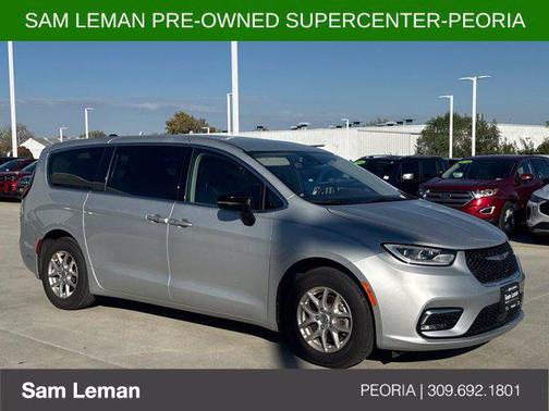 Silver Mist Clearcoat 2024 Chrysler Pacifica Touring L
