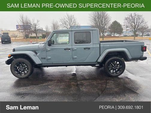 2025 Jeep Gladiator Nighthawk