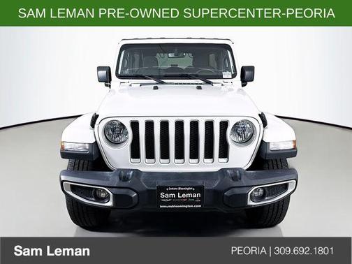 Bright White Clearcoat 2022 Jeep Wrangler Unlimited Sahara