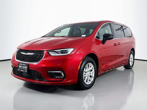 2025 Chrysler Pacifica L