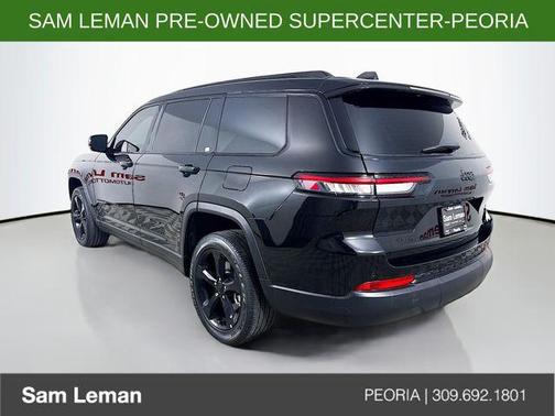 Diamond Black Crystal Pearlcoat 2023 Jeep Grand Cherokee L Altitude