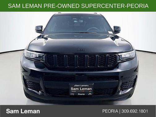 Diamond Black Crystal Pearlcoat 2023 Jeep Grand Cherokee L Altitude