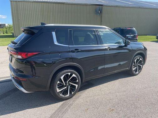 2022 Mitsubishi Outlander SEL