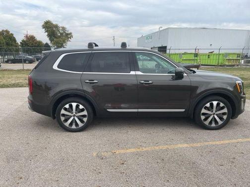 2022 Kia Telluride S