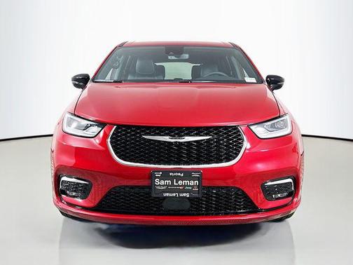 2026 Chrysler Pacifica L
