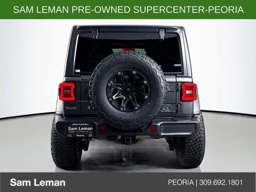 Granite Crystal Metallic Clearcoat 2018 Jeep Wrangler Unlimited Sahara