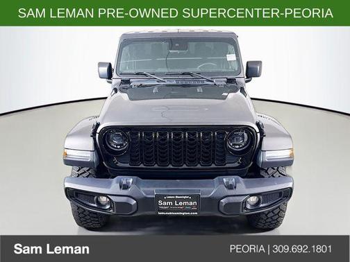 Granite Crystal Metallic Clearcoat 2024 Jeep Gladiator Willys