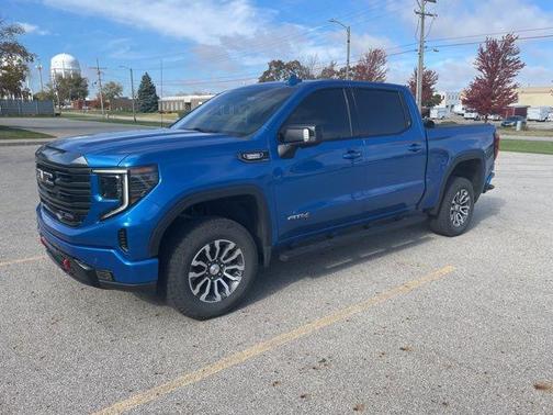 2023 GMC Sierra 1500 AT4