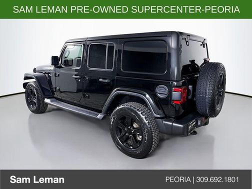 Black Clearcoat 2022 Jeep Wrangler Unlimited Sahara