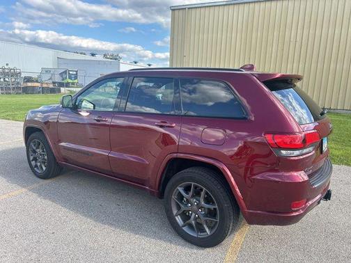 2021 Jeep Grand Cherokee 80th Anniversary Edition