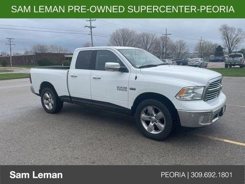 Bright White Clearcoat 2017 RAM 1500 Big Horn