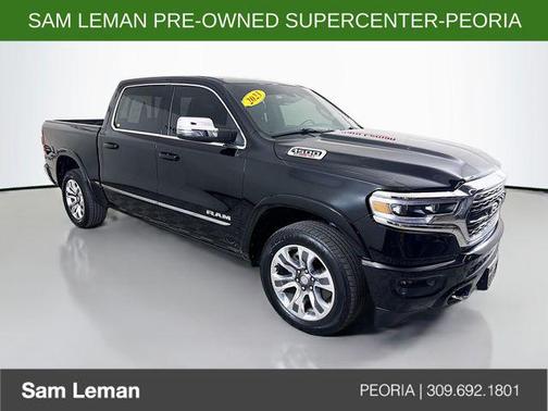Diamond Black Crystal Pearlcoat 2023 RAM 1500 Limited