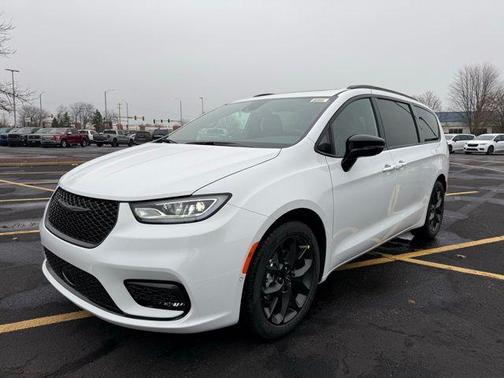 2026 Chrysler Pacifica Limited