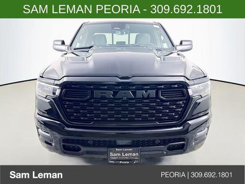 Diamond Black Crystal Pearlcoat 2026 RAM 1500 Express
