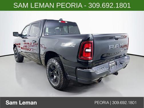 Diamond Black Crystal Pearlcoat 2026 RAM 1500 Warlock