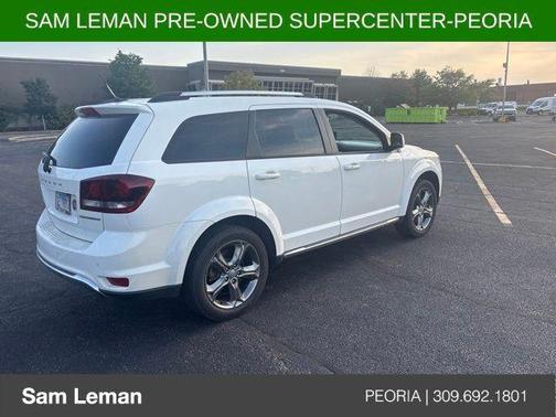 White 2016 Dodge Journey Crossroad