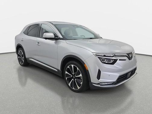 2025 VinFast VF 8 Plus