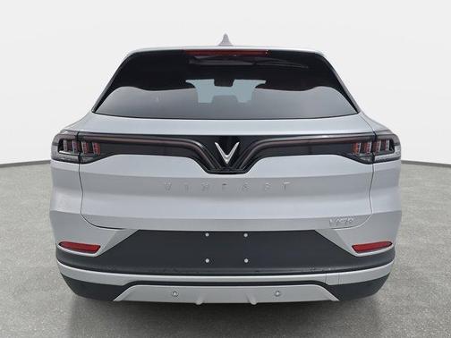 2025 VinFast VF 8 Plus