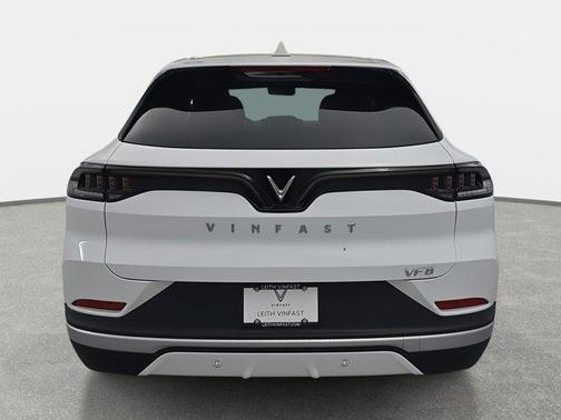 2025 VinFast VF 8 Plus