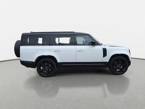 2023 Land Rover Defender X-Dynamic SE