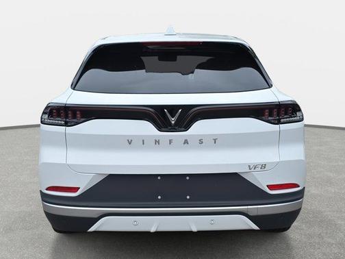 2025 VinFast VF 8 Plus