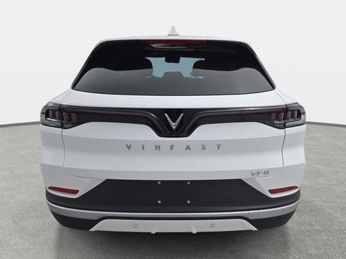 2025 VinFast VF 8 Plus