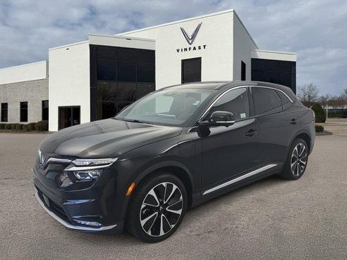 2025 VinFast VF 8 Plus