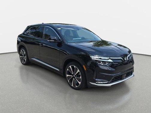 2025 VinFast VF 8 Plus